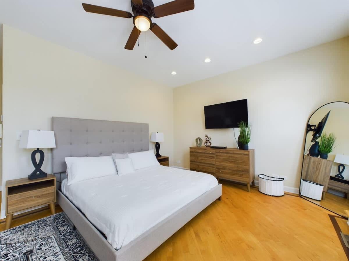Luxe 4Br With Hot Tub & Game Room Chicago Exteriör bild