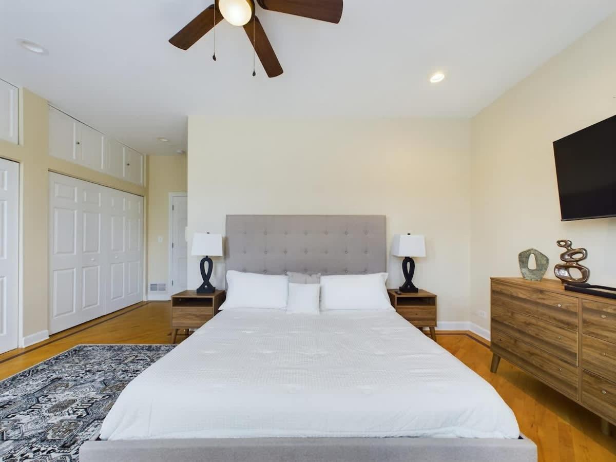 Luxe 4Br With Hot Tub & Game Room Chicago Exteriör bild