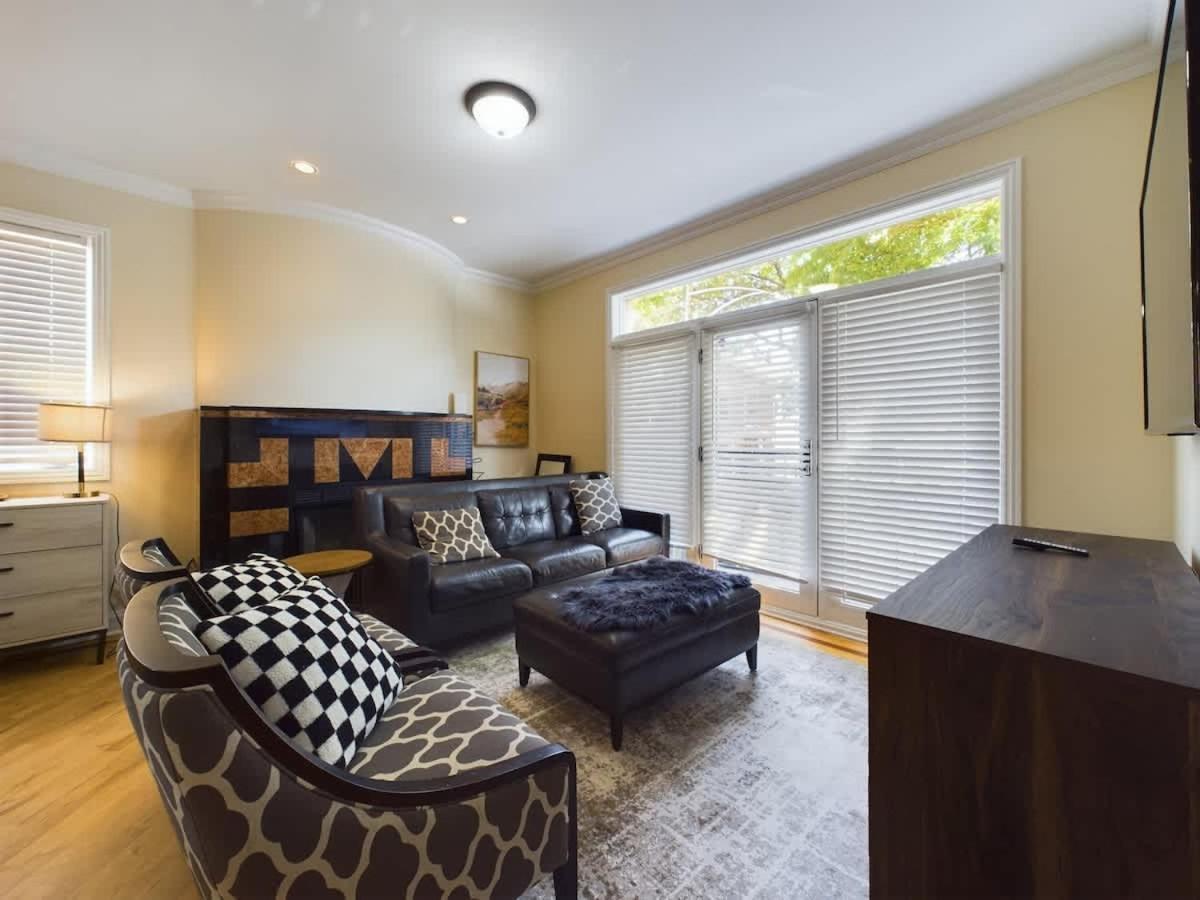 Luxe 4Br With Hot Tub & Game Room Chicago Exteriör bild